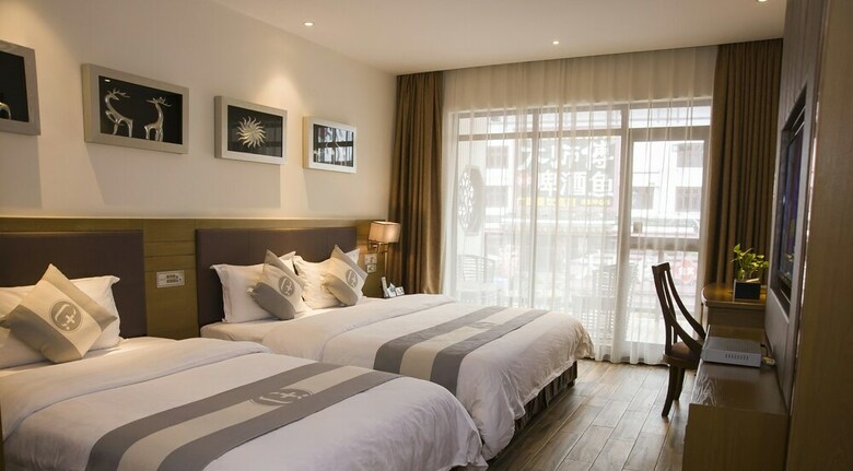 Qjia West Street Hotel