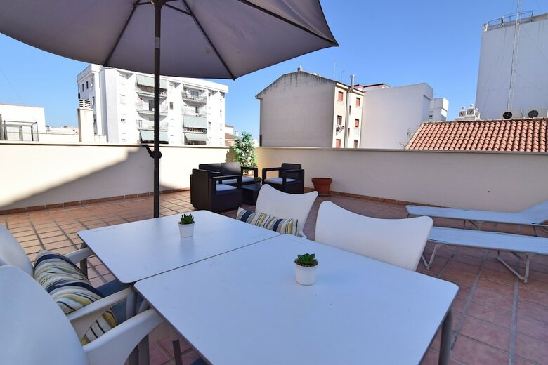 Apartamentos Juan de Austria - Terraza Y Parking