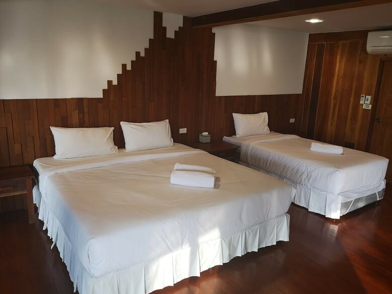 Hotel Veepana Resort