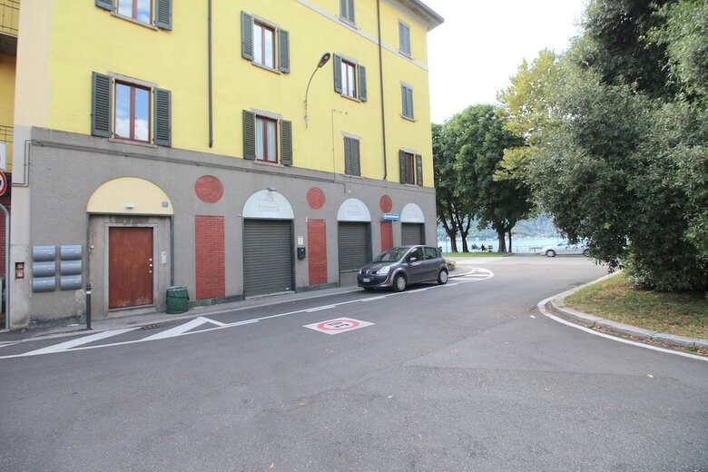Lakefront Cadorna Apartment