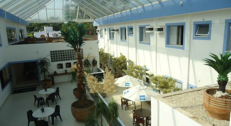 Charme Hotel Guaruj�