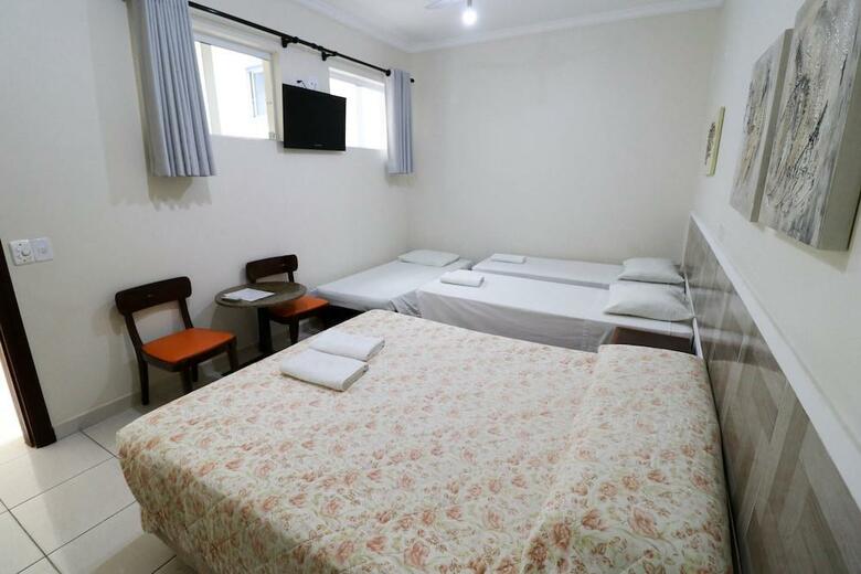 Charme Hotel Guaruj�
