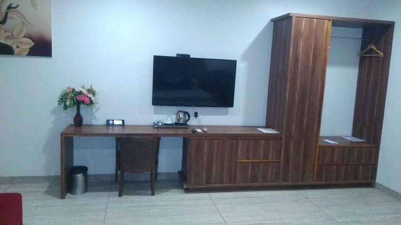 The Grand Vardhman Hotel