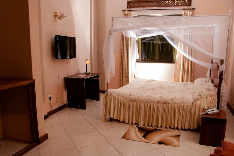 Golden Peace Hotel