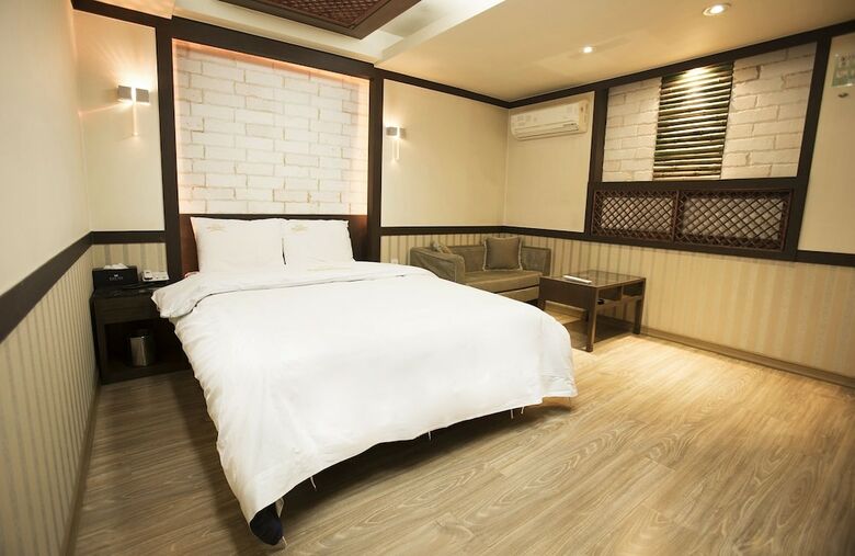 Bundang Regency Hotel