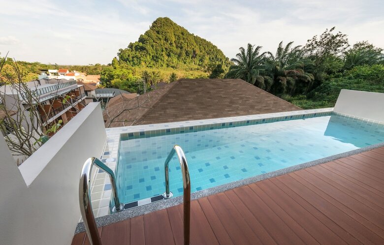 Hotel Chermantra Aonang Resort And Pool Suite
