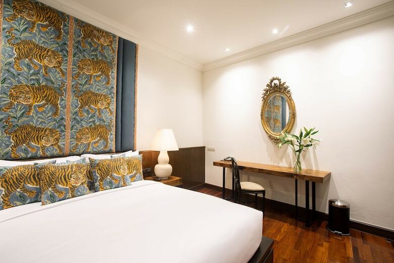 Hotel The Bridge An Eclectic Luxotel Chiangmai