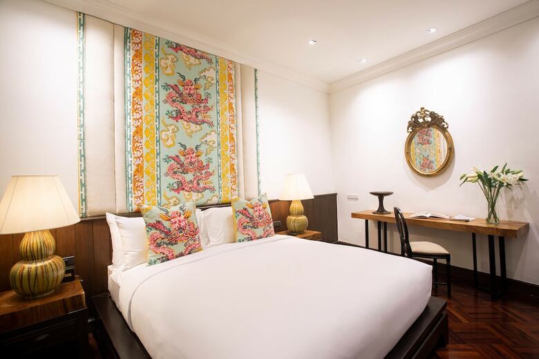 Hotel The Bridge An Eclectic Luxotel Chiangmai