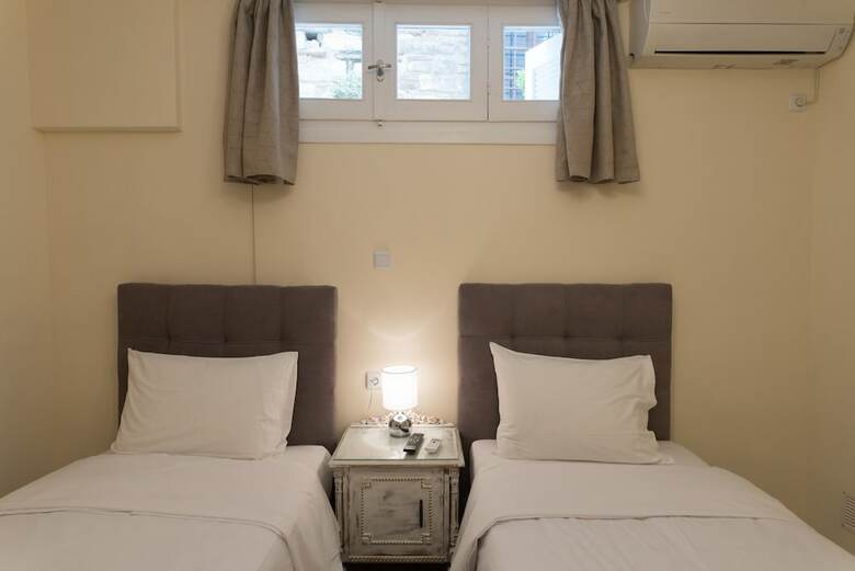 Apartamentos Acro & Polis