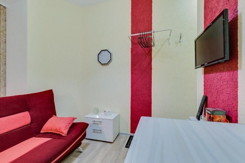 Gravity Apart Hotel