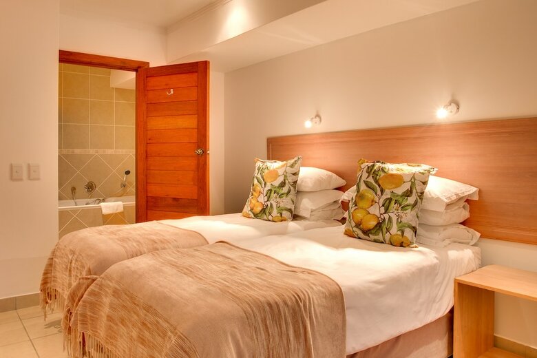 Hotel Limoni Luxury Suites