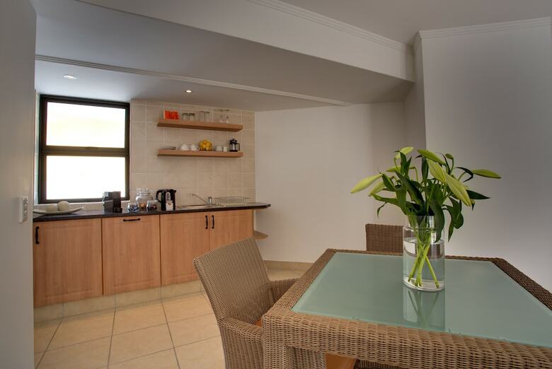 Hotel Limoni Luxury Suites