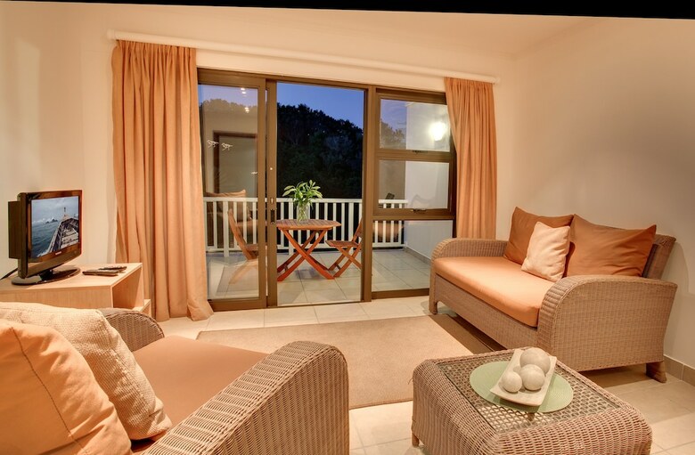 Hotel Limoni Luxury Suites