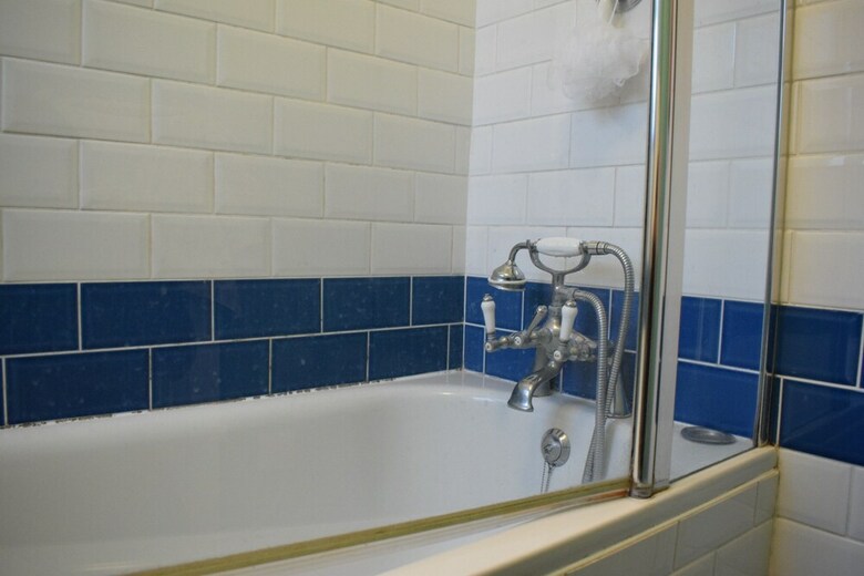 2 Bedroom Apartment In Clapham Sleeps 4