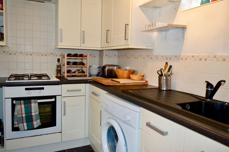 Charming 1 Bedroom House In Fishpond
