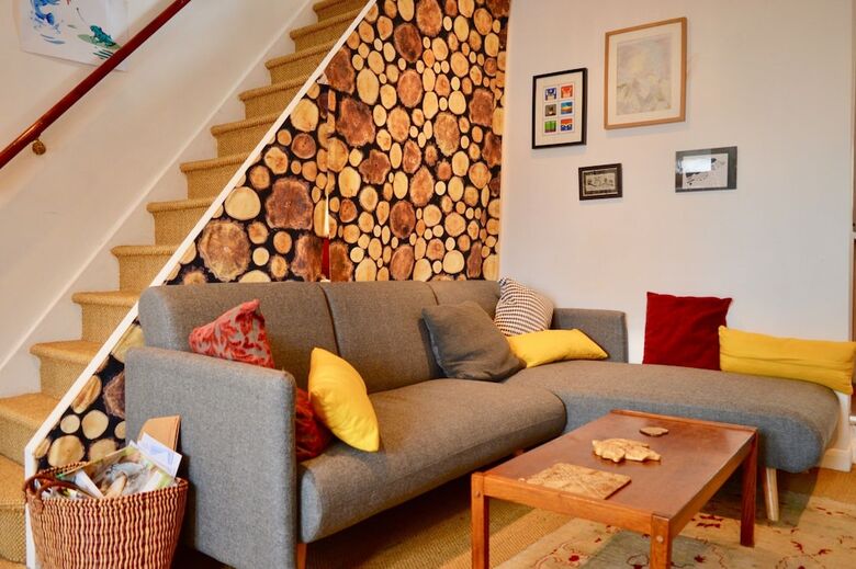 2 Bedroom Bristol Home