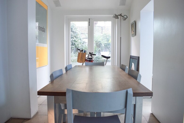 Central 2 Bedroom House In Waterloo