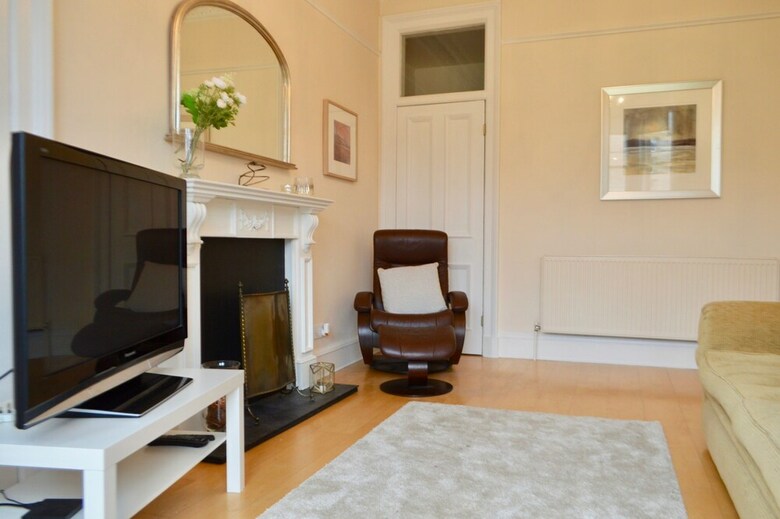 Apartamentos Sunny First Floor Stockbridge Flat