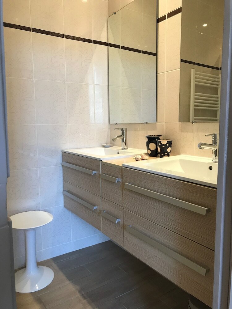 Hotel Couleurs de Camargue Chambres D'h�tes