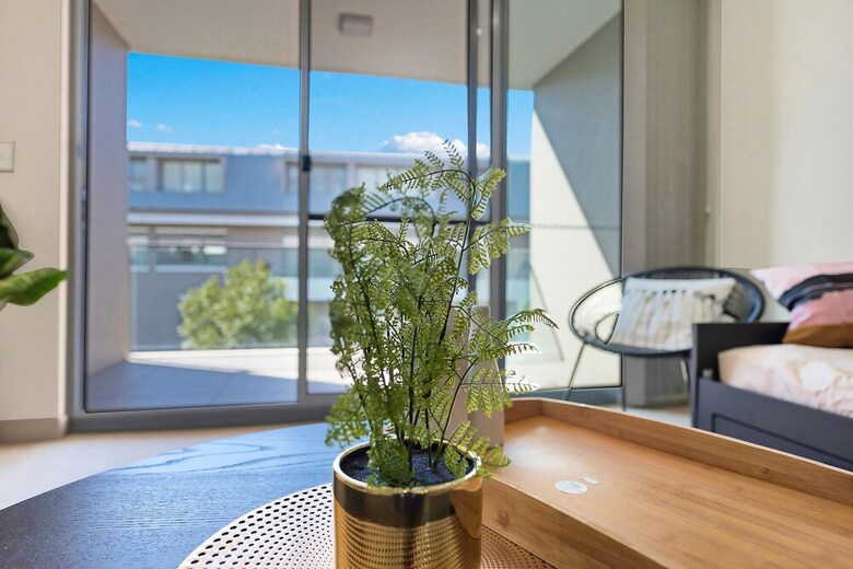 Apartamentos Spacious And Serene Apt In The Leafy Suburb