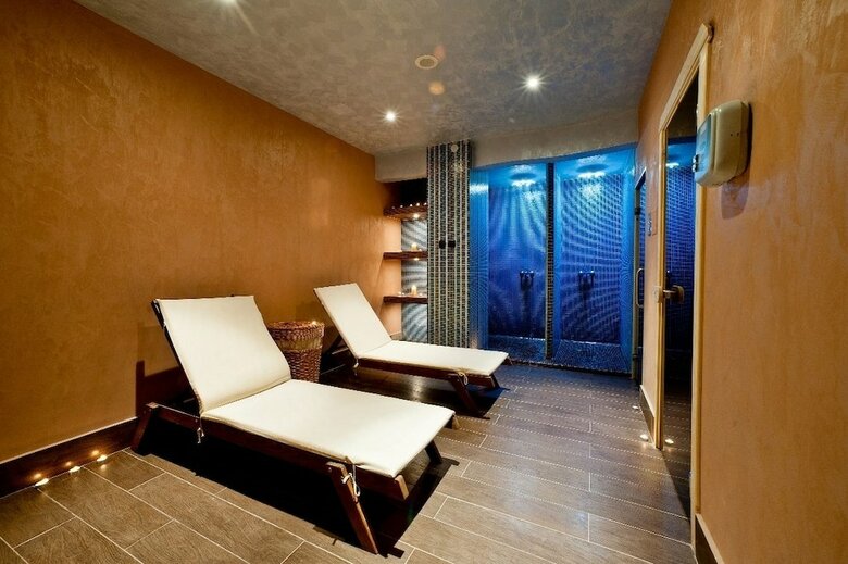 Hotel Cornelia Deluxe Residence
