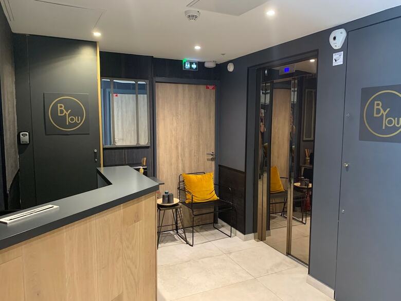 Be You Luxury Apart'hotel Le Canard Dor�