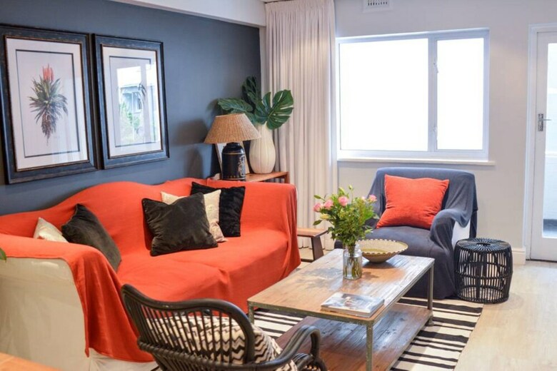 2 Bedroom Apartment Near Sea Point