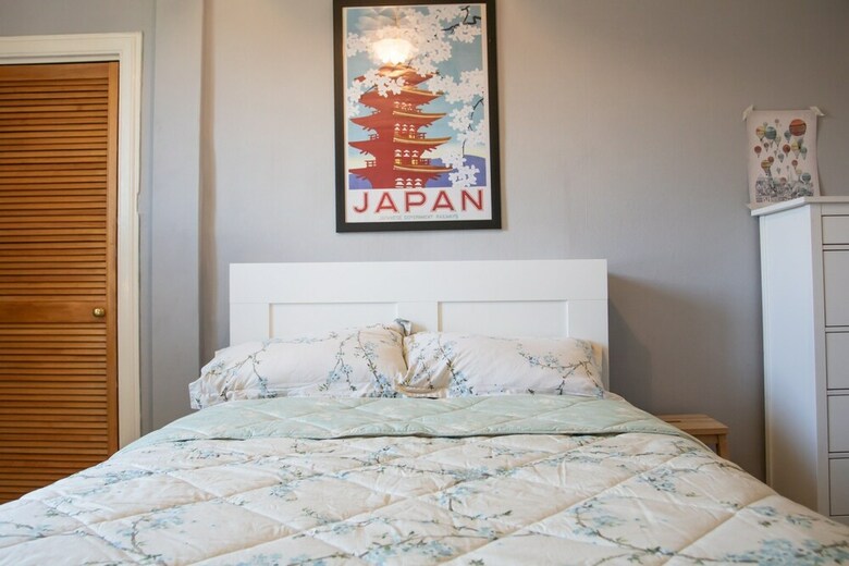 Charming 1 Bedroom Apartment