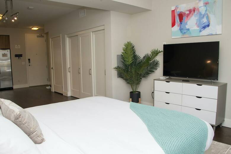 Kasa Orange County Apartments