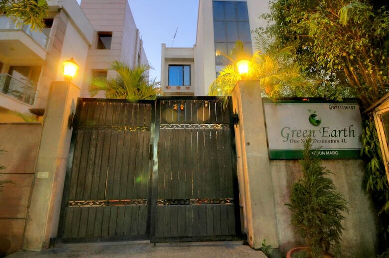 Hotel Green Earth