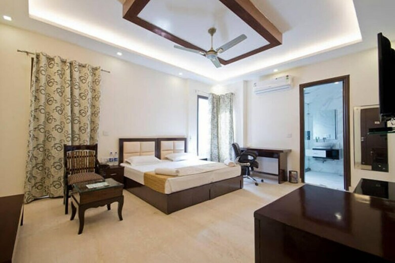 Hotel Green Earth - Sushant Lok
