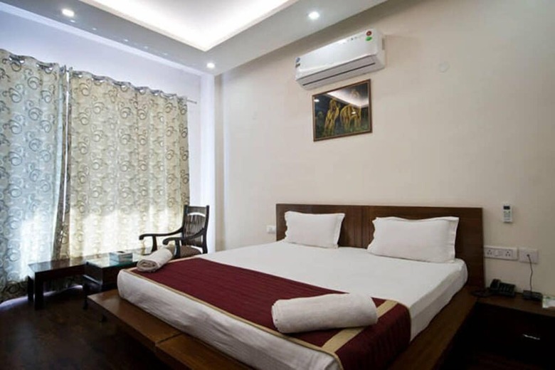 Hotel Green Earth - Sushant Lok