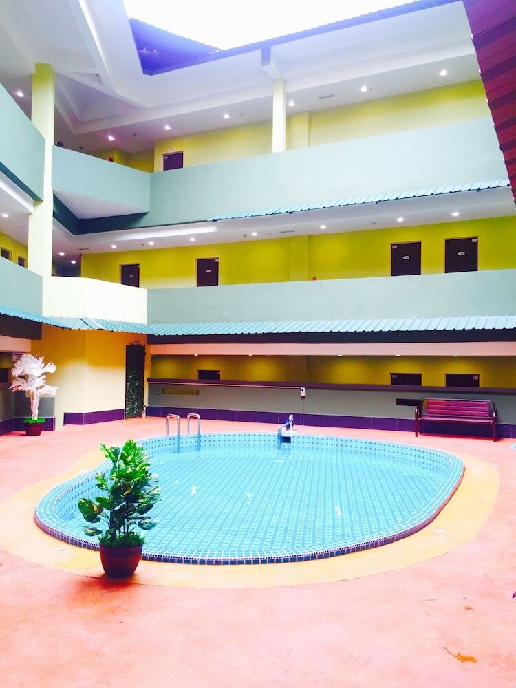 Riverview Hotel