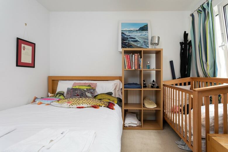 2 Bedroom Apartment In Greenwich