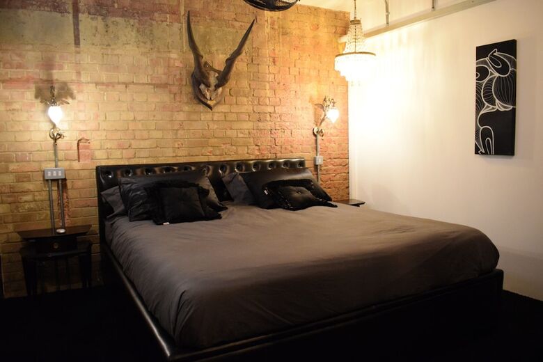 Modern 3 Bedroom Apartment In Soho