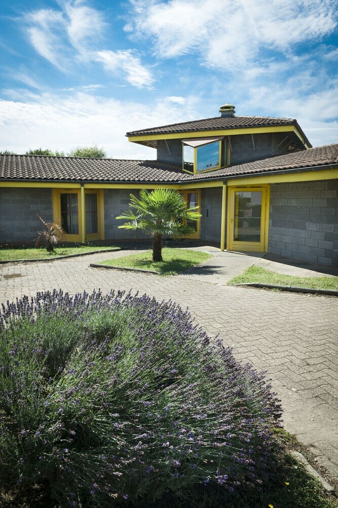 G�te Domaine de Sainte Croix 1