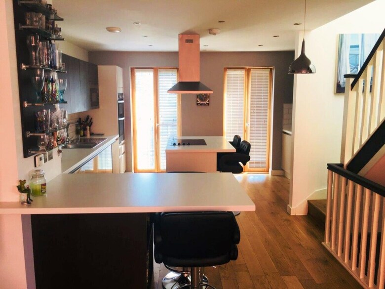 Modern 3 Bedroom House In Central Manchester