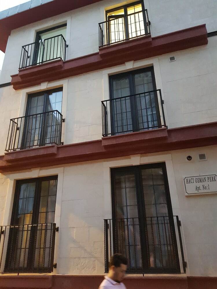 Hotel Deluxetaxim Apart