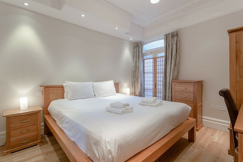 Luxury 2 Bedroom London Apartment