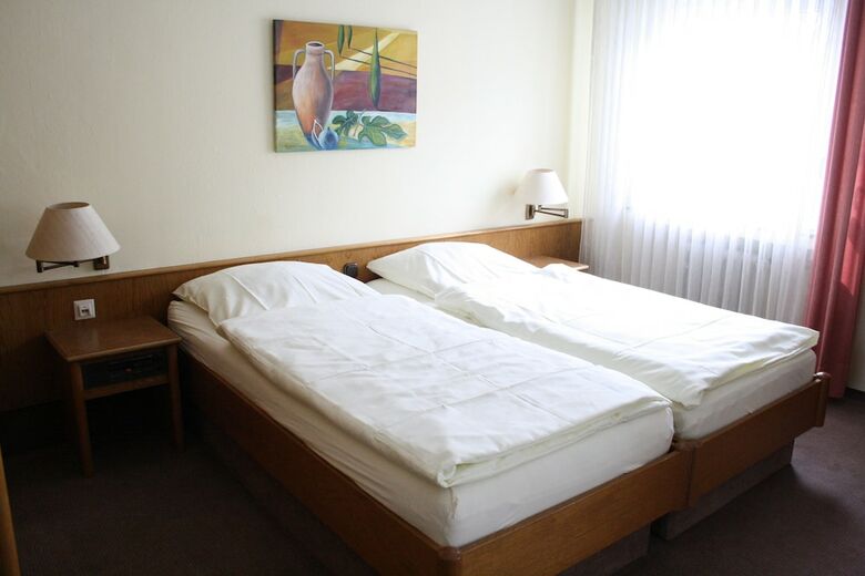 Hotel Nieder�e