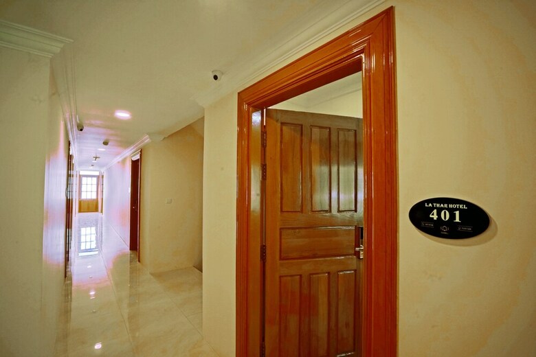 Moon Light Hotel