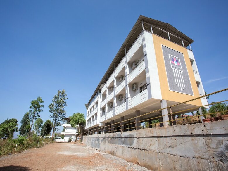 Hotel Oyo 13488 Harmony Palace