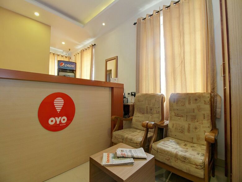Hotel Oyo 4594 Apartment Krish Inn