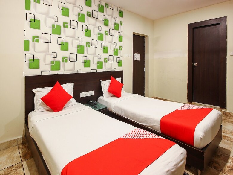 Oyo 18592 M Hotel