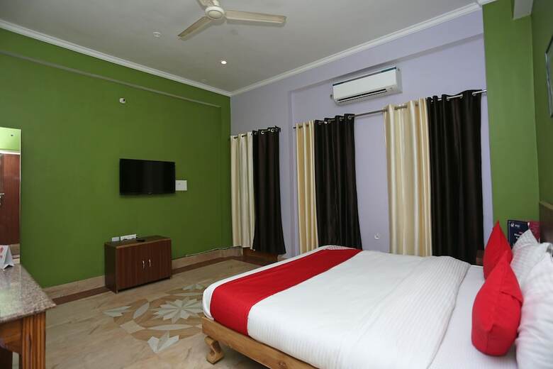 Hotel Oyo 19120 Sara Grand