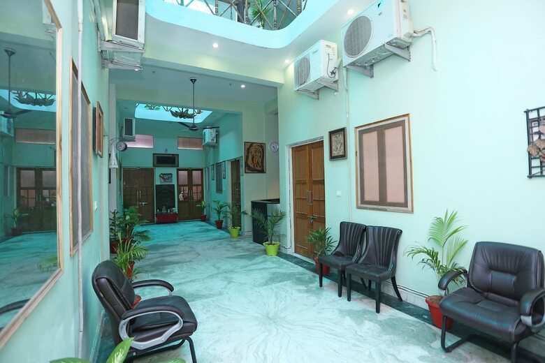 Hotel Oyo 19120 Sara Grand