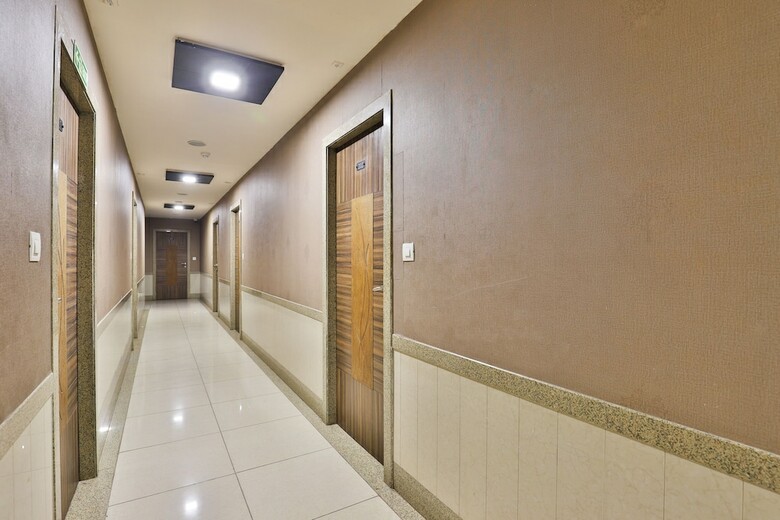 Hotel Edition O 30025 Ambli-bopal Road