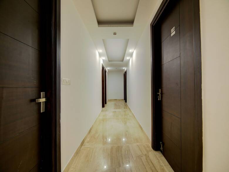 Hotel Oyo 22527 Supreme Residency