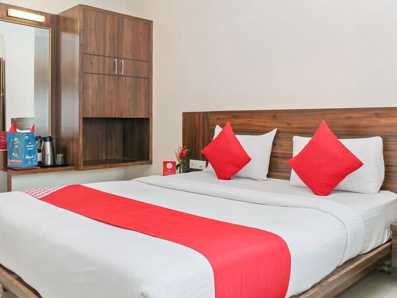 Hotel Oyo 22692 Flagship Strand Resort