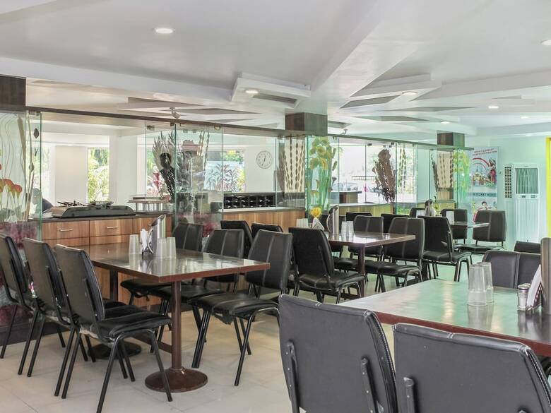 Hotel Oyo 22692 Flagship Strand Resort